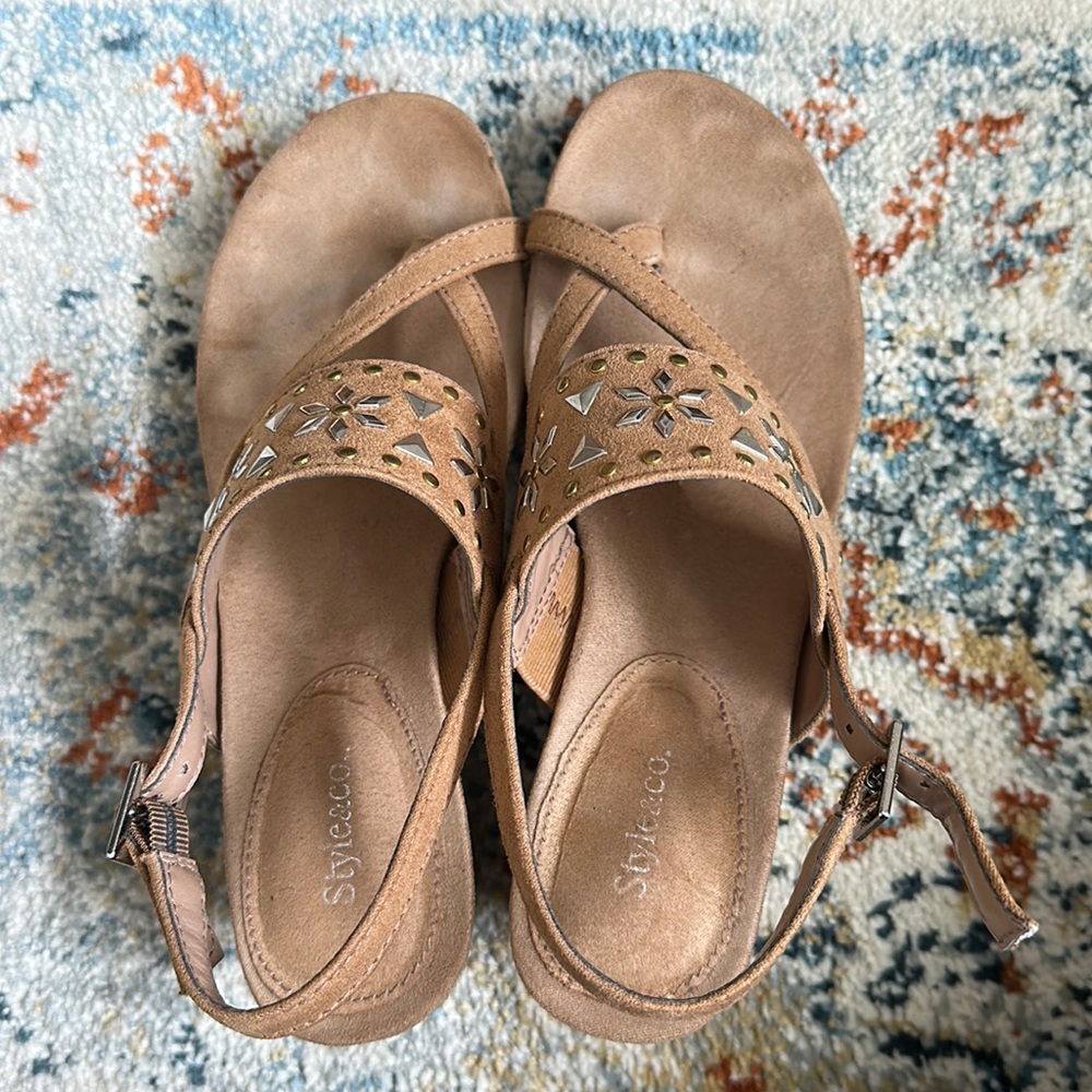Wedge sandals